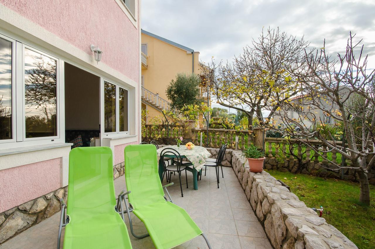 Apartments Krunoslav Punat Exterior foto